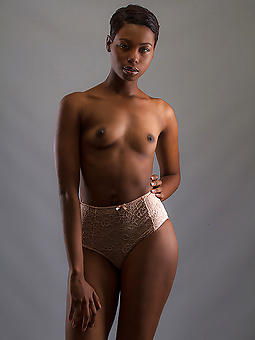 Nude african women pics